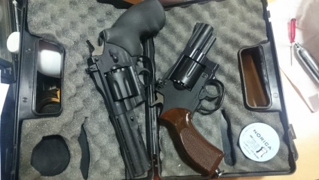 HAce un par de días compré un R77 corto ( por cierto, buen vendedor CHARLIEPLASTC , todo correcto . Muy 00