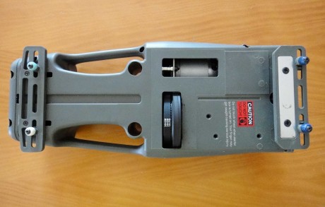Un amigo que no se maneja con internet vende este coche radio control marca SOCIATES CON MOTOR NAVAROSSI 31