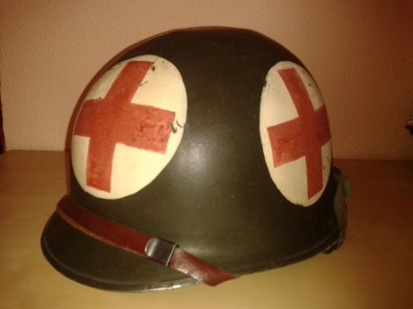 hola vendo casco americano US.M-1 sanitario de finales de años 40-50, es muy similar a los empleados en 02