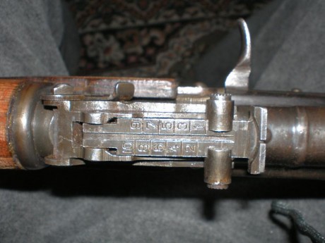  Автомат Калашникова образца 1947 года 
 Automatico Kalashnikov Modelo 1947  

Es sin duda, en la actualidad, 130