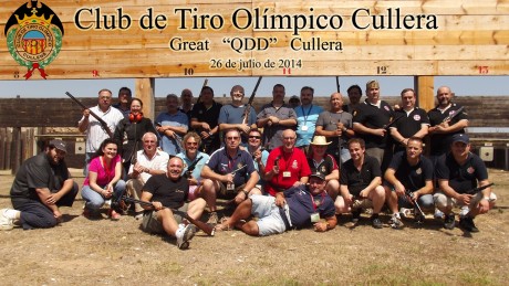 Pues eso el pasado sábado despues de terminar con las paellas, entregamos los trofeos y sorteamos los 00