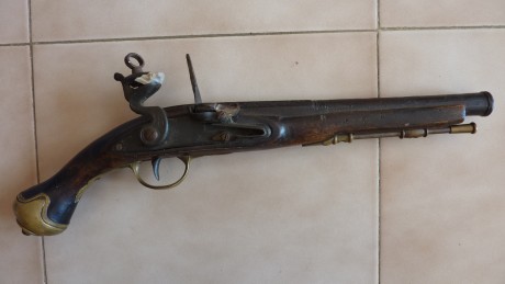 Hola, buenos dias a todos. Quisiera saber a ver si me podiais informar sobre esta pistola. Salió en una 02