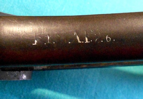 Hola a todos, soy nuevo en él foro y me gustaría que algún experto opinase sobre la luger que tengo en 90