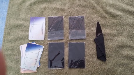 Hola compañeros,pongo en venta unas tarjetas navaja nuevas a estrenar,la que esta abierta es la mia,para 02