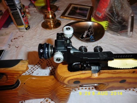 Hola, vendo este rifle por no usar. Pido 900 euros más portes. Adjunto fotografías. Si alguno quiere alguna 02