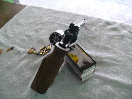 Hola
Me estoy sacando el material que tengo, ya me queda poco, y me quedare solo con una arma corta y 42