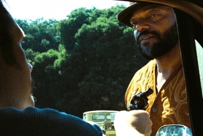Compañeros,

En vista de las ganas de algunos (Elcafe, Wilcow, Vrakk, etc) por adivinar armas de películas 100