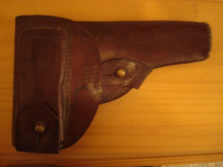  DSC06161.JPG  DSC06160.JPG 

Funda en buen estado para pistolas Star 9L . ( Para modelos de la 1920 a 01