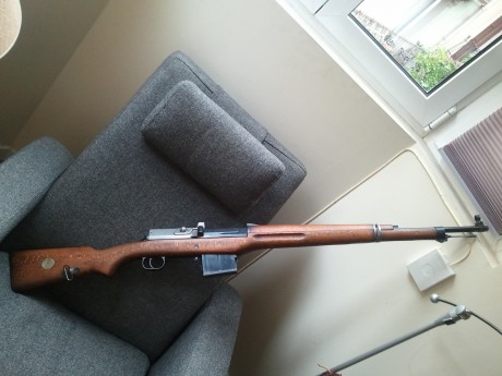 Hola a todos.
Acabo de adquirir un rifle semiautomatico sueco muy poco frecuente en nuestro pais.
Se trata 10