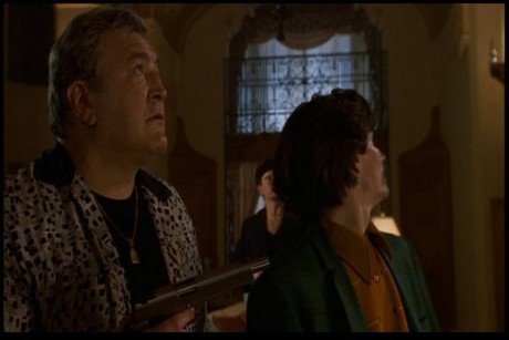 Compañeros,

En vista de las ganas de algunos (Elcafe, Wilcow, Vrakk, etc) por adivinar armas de películas 140