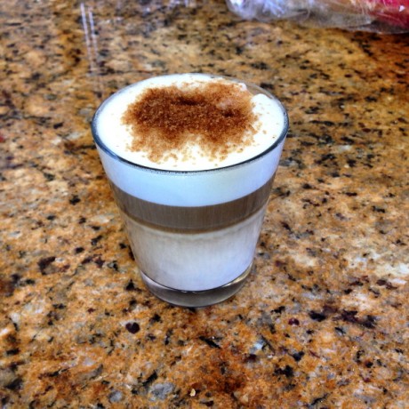 Ofrezco a la venta mi cafetera  SAECO Superautomatica MAGIC de Luxe . Se trata de un modelo de cafetera 30