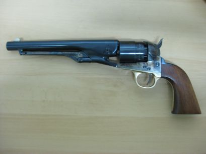  Hilo para colocar fotos, de esas armas de pólvora negra que tanto nos gustan y tenemos bien cuidadas, 131