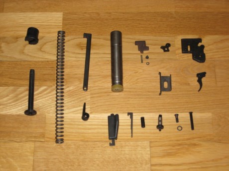 Vendo lote de repuestos Norica Europa, compatible para varios modelos. Regalos varios ejes y tornillos. 00