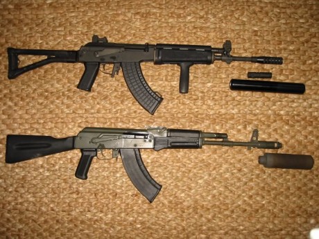 Автомат Калашникова образца 1947 года 
 Automatico Kalashnikov Modelo 1947  

Es sin duda, en la actualidad, 70