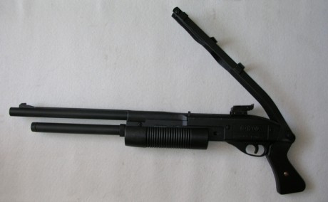 Hace algún tiempo, años ya, llego a mí poder la pieza de la foto, una Gamo G-1200; más bien lo que quedaba 12