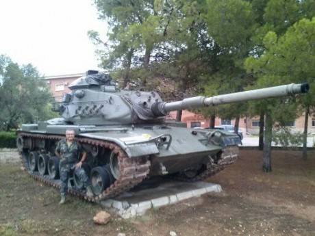 mi amigo Miguel, nuestro Cuenca, en pocos dias dejara de vestir a diario su querido uniforme de soldado 11