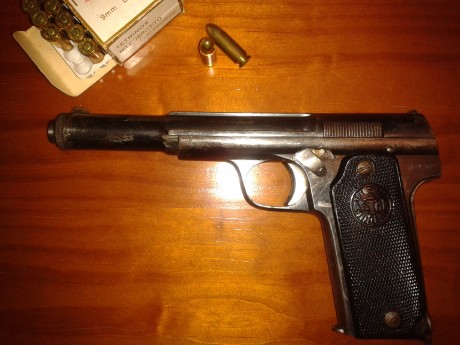 Vendo Astra 400 modelo ASCASO cal. 9mm largo. Pieza de colección, fabricada por el Ejército de la República 01