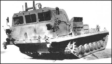 Os adjunto este curioso enlace de un video ruso donde ponen en marcha este cazacarros de la segunda guerra 60
