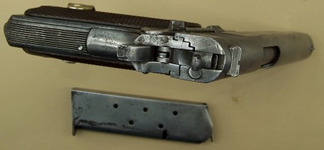EL ARMA ESTA EN ZARAGOZA    CALIBRE  45   , 350€  apartir de hoy  por ser mi cumpleaños 10