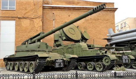 Os adjunto este curioso enlace de un video ruso donde ponen en marcha este cazacarros de la segunda guerra 170