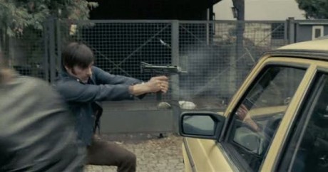 Compañeros,

En vista de las ganas de algunos (Elcafe, Wilcow, Vrakk, etc) por adivinar armas de películas 110