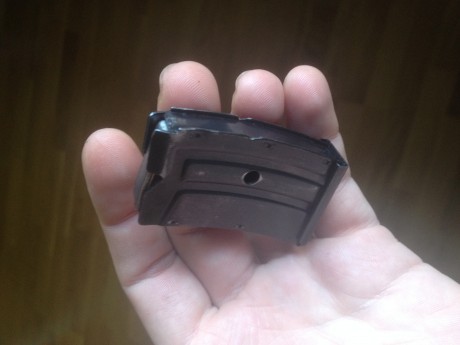 Hola,

A ver si alguien puede ayudarme, estoy buscando un cargador de 10 cartuchos para una Krico 200 11