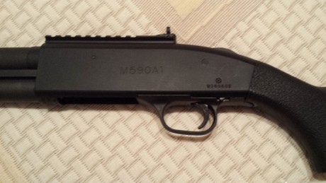 Escopeta de corredera 12/76 recamara magnum, con acabado parkerizado anticorrosion, cargador de 8+1,sin 11