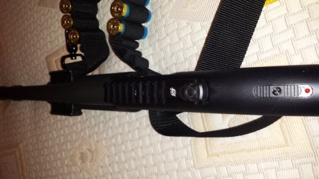 Escopeta de corredera 12/76 recamara magnum, con acabado parkerizado anticorrosion, cargador de 8+1,sin 30