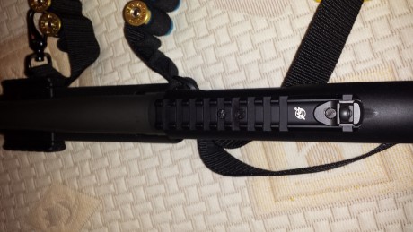 Escopeta de corredera 12/76 recamara magnum, con acabado parkerizado anticorrosion, cargador de 8+1,sin 41