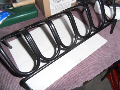 Vendo LOCKDOWN RACK 6 pistolas/revólveres  20 € puesto en casa del comprador por correo certificado/paquete 01