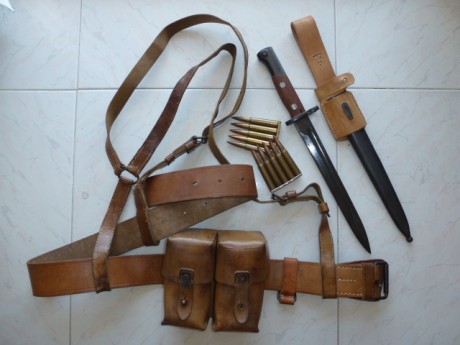Hola.
Vendo bayoneta yugoslava perteneciente al fusil Mauser M-48 (copia literal del alemán k98) fabricada 00