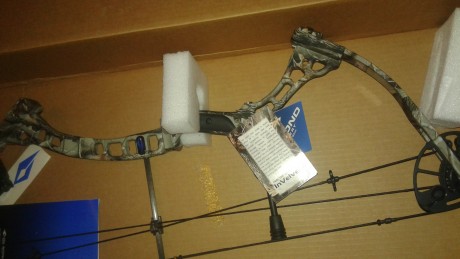 Hola por cierre se vende arco zurdo nuevo en sucaja co las etiquetas puestas totalmente a estrenar apertura 01