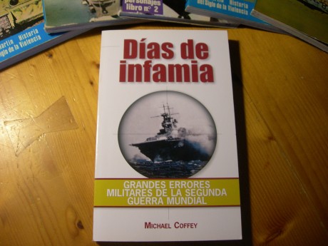 Vendo cinco libros de la Editorial San Martín  "El Siglo de la Violencia" .

Son los siguientes 10