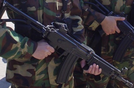  Автомат Калашникова образца 1947 года 
 Automatico Kalashnikov Modelo 1947  

Es sin duda, en la actualidad, 120