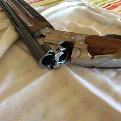 Hola
Vendo 686 trap con carrillera ajustable. Las maderas son de la 682. Siempre se dice pero en este 00
