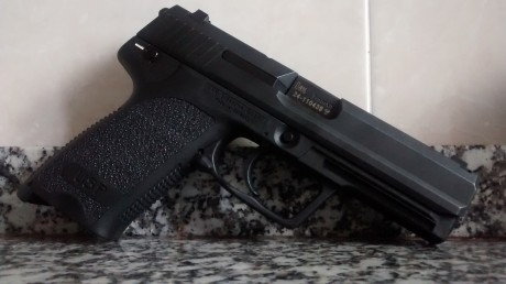 Que tal , vendo pistola HK usp 9 mm para poco uso guiada en A 265  euros con gastos  a medias  o cambio 01