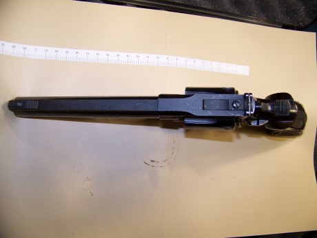 vendo llama del calibre  22        100€  ESTA EN ZARAGOZA   lo dejo en 90€ 00