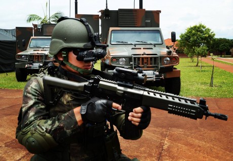 En Brasil de la mano de IMBEL creen que si:

El IMBEL IA2, una familia pensada para el 7,62x51 y el 5,56x45 00