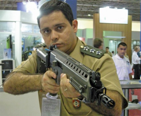 En Brasil de la mano de IMBEL creen que si:

El IMBEL IA2, una familia pensada para el 7,62x51 y el 5,56x45 12