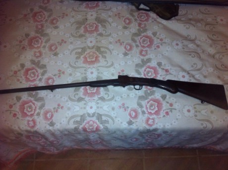 Un amigo pone en venta una escopeta monotiro calibre 28, plegable, en buen estado estético y de funcionamiento, 01