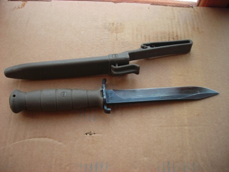 Hola a todos,

Pués eso. Compré hace un tiempo el cuchillo de combate Glock 78, que si no tengo mal entendido 91