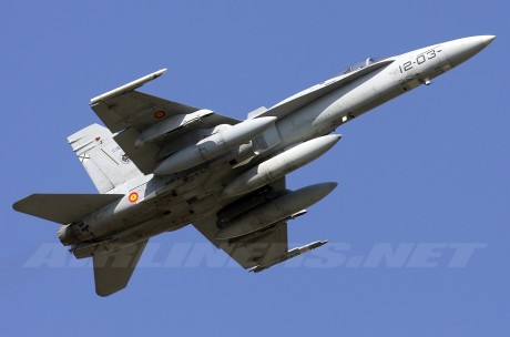 Pues eso, en este hilo pretendo deleitaros como amantes de los aviones de combate que sois muchos, con 70