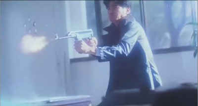 Compañeros,

En vista de las ganas de algunos (Elcafe, Wilcow, Vrakk, etc) por adivinar armas de películas 140