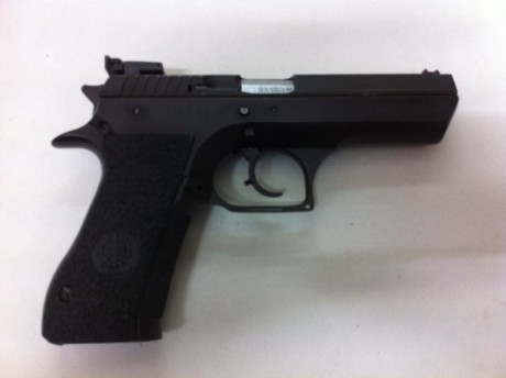 Magnifica arma para empezar en ipsc no tiene que envidiar a ningun arma en la categoria produccion es 00