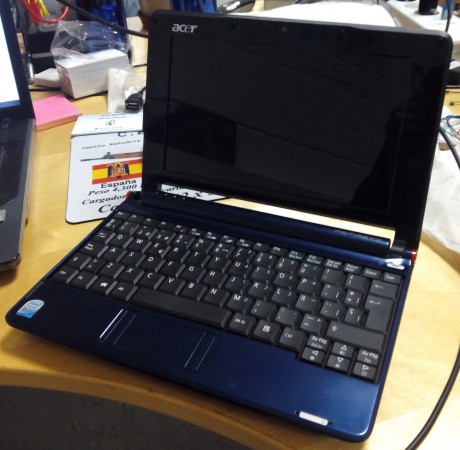 Vendo Netbook Acer Aspire One ZG5.

- Pantalla 9"
- Procesador Intel Atom 1.6GHz
- Batería recién 00