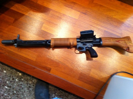 Abriendo este nuevo tema creo que se permitirá a muchos participantes del foro conocer todo tipo de armas 140