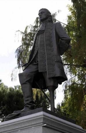 Hoy se ha inaugurado la estatua a D. Blas de Lezo, "el mediohombre", marino, patriota, héroe...todo 60