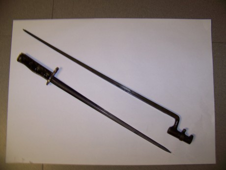 vendo bayoneta remington española  y otra francesa transformada para máuser  80€ porte incluido pequeña 00