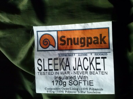 Vendo esta chaqueta inglesa de la marca Snugpak modelo Sleeka, tiene un relleno de 170 gramos de softie, 12