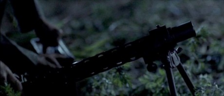 Compañeros,

En vista de las ganas de algunos (Elcafe, Wilcow, Vrakk, etc) por adivinar armas de películas 30